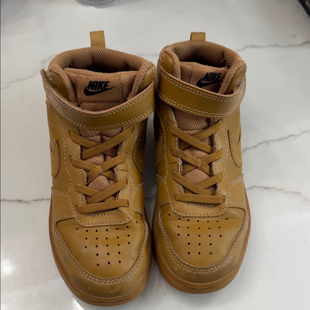 Nike Kids High-Top Sneakers in Wheat/Brown